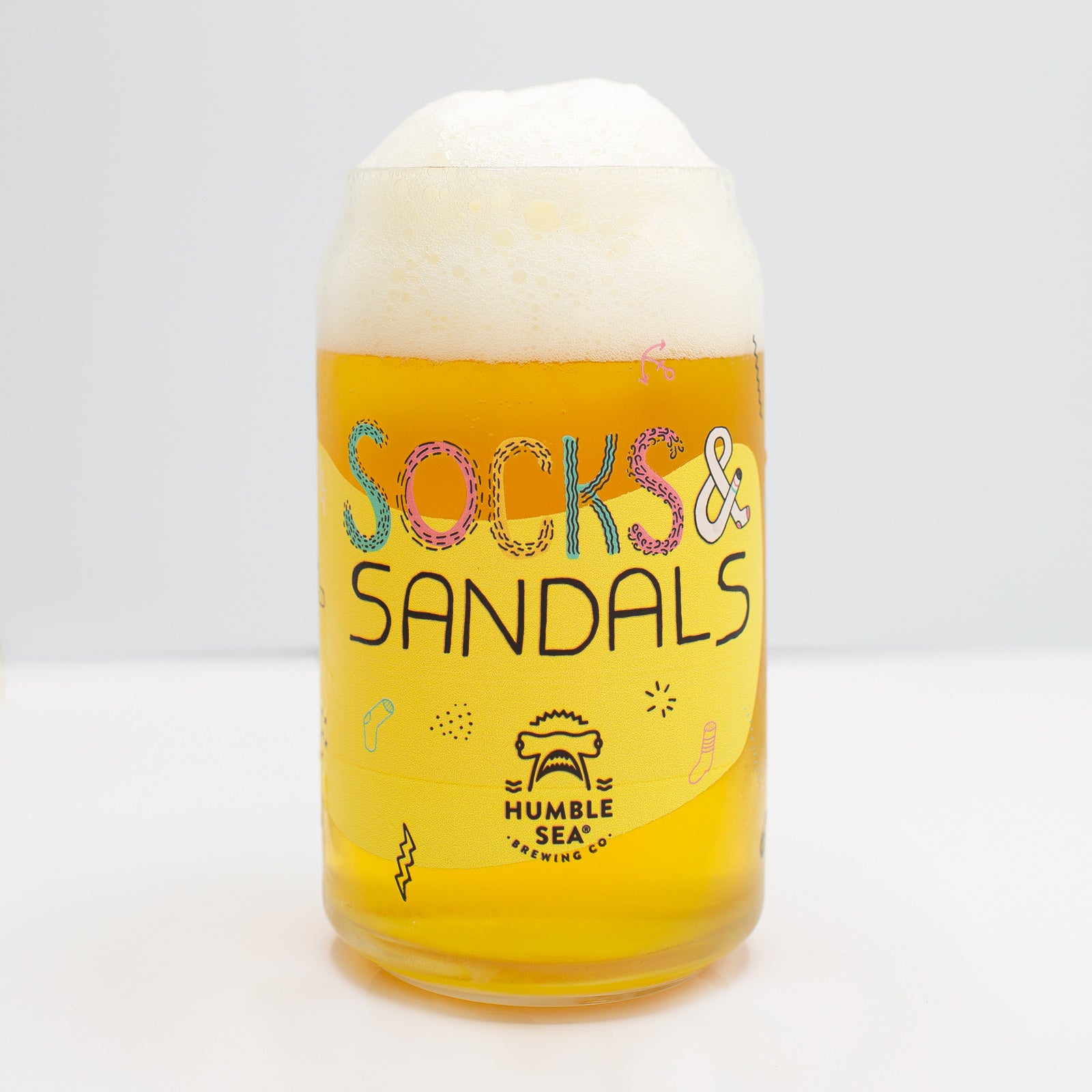 (16oz) Socks & Sandals Can Glass