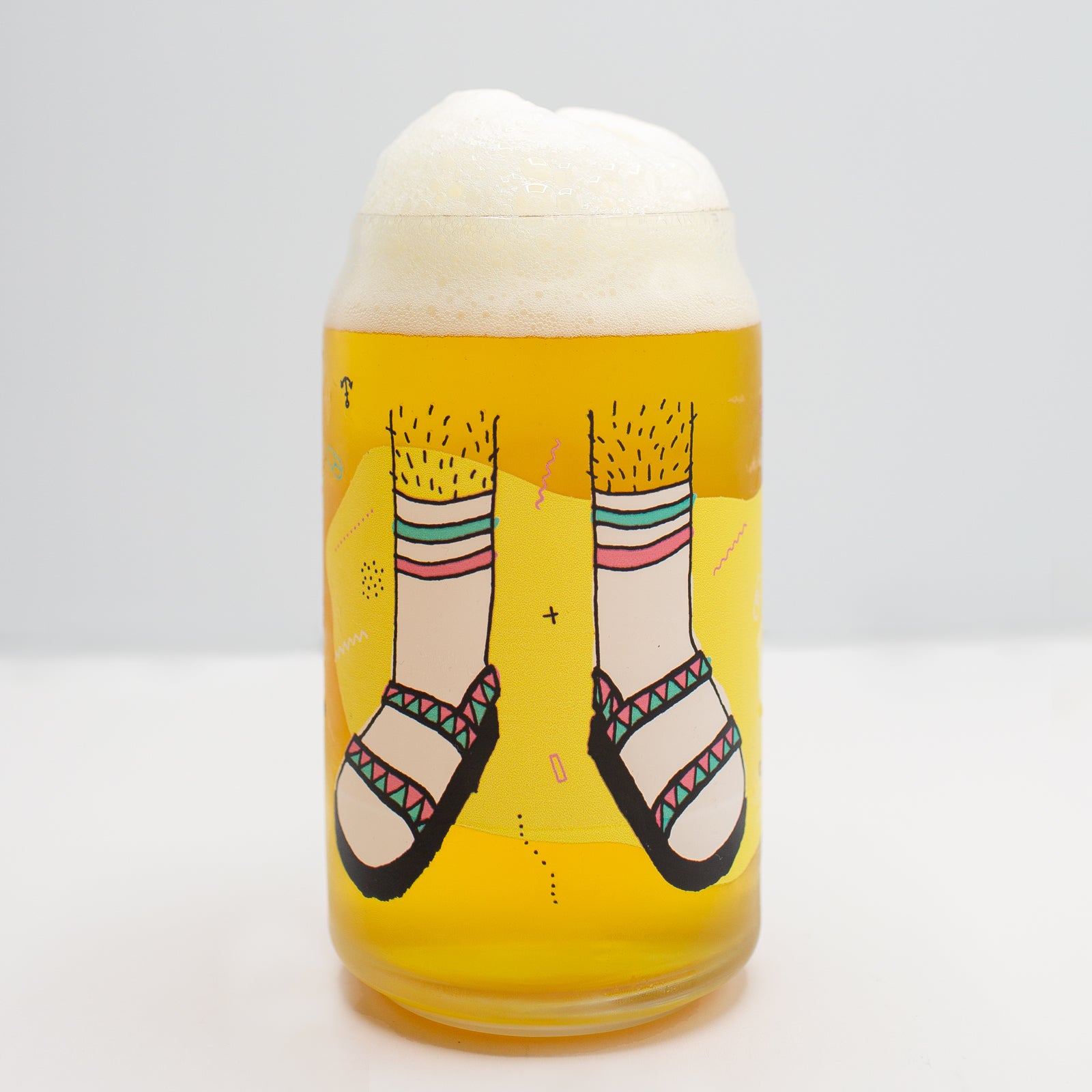 (16oz) Socks & Sandals Can Glass